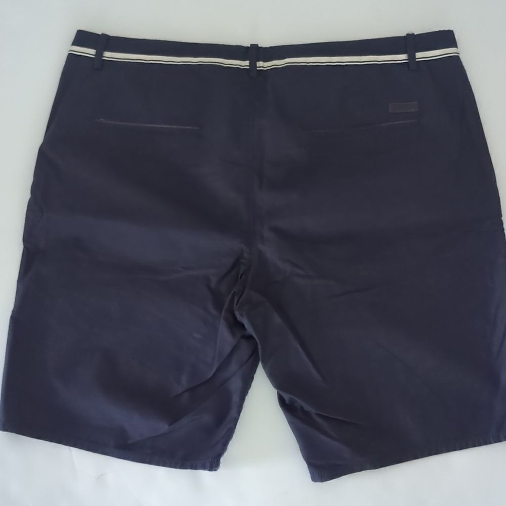 Hugo Boss Shorts - Picture 7 of 8
